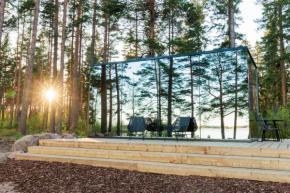 ÖÖD Mirror Houses at Versso Pyhtää